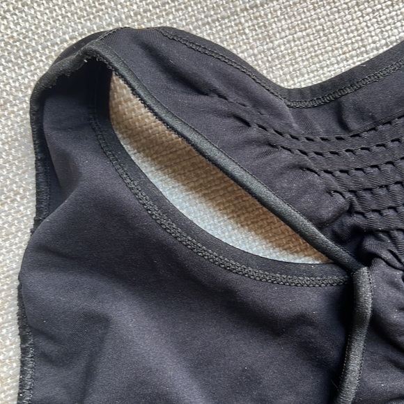 Sweaty Betty Stamina Sports Bra - Picture 9 of 9